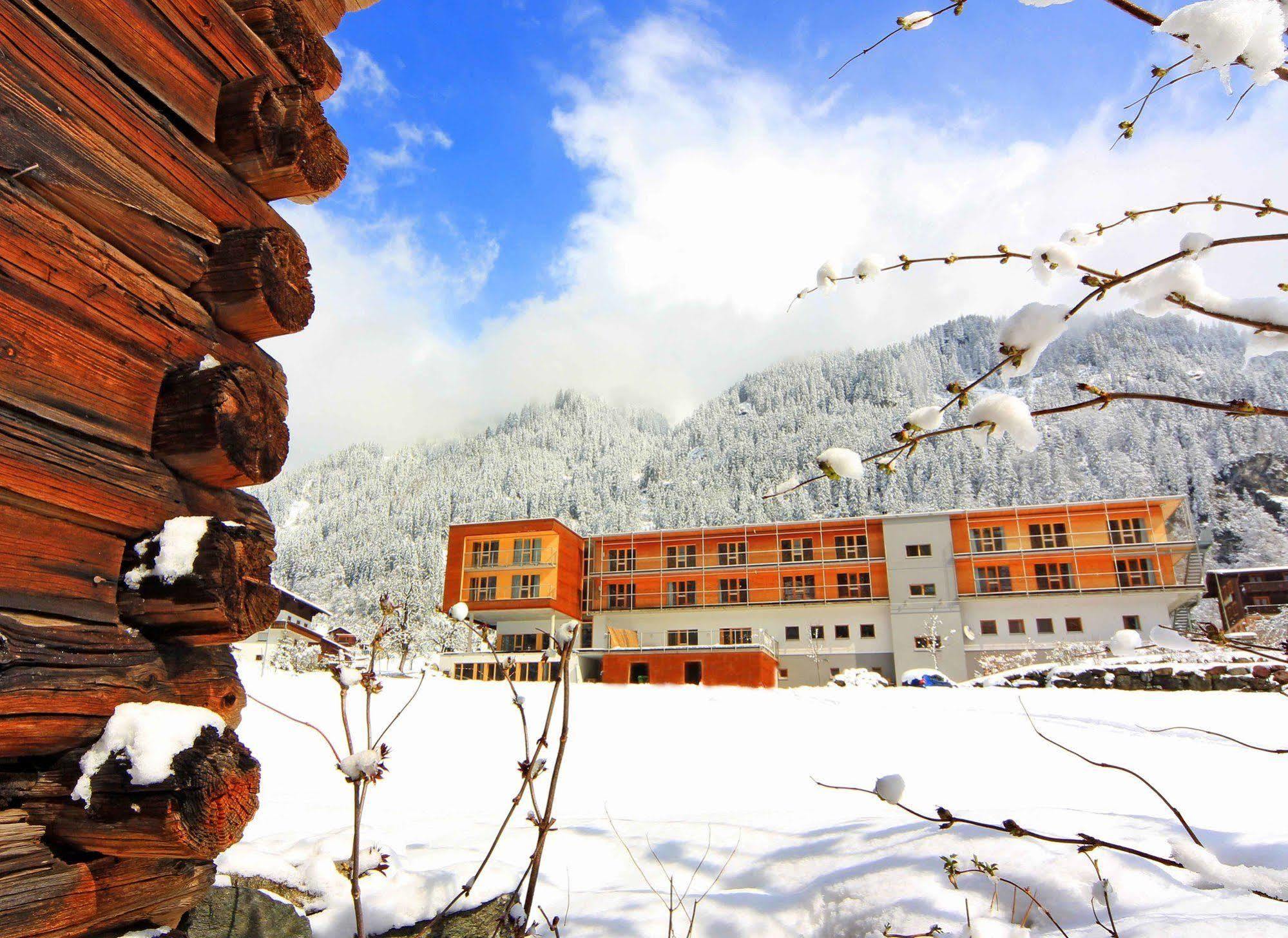 Base Aktivhotel Montafon Sankt Gallenkirch Exterior photo
